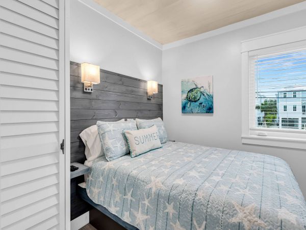 Marathon Wonderful Vacation Home with 10 Bedroom