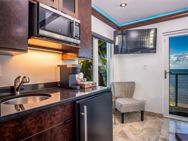 Marathon Vacation Home Four Bedroom