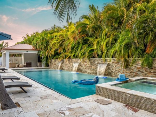 Marathon Vacation Home Four Bedroom