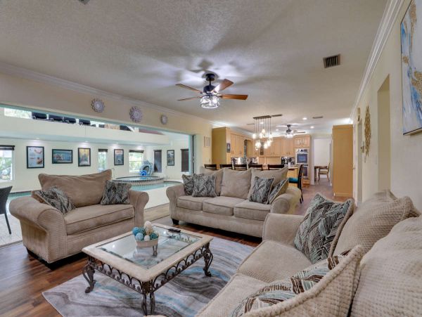 Port Charlotte Vacation Home Five Bedroom