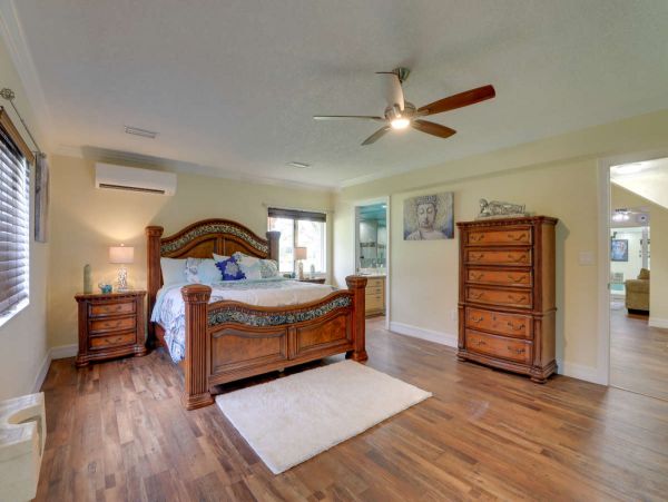 Port Charlotte Vacation Home Five Bedroom
