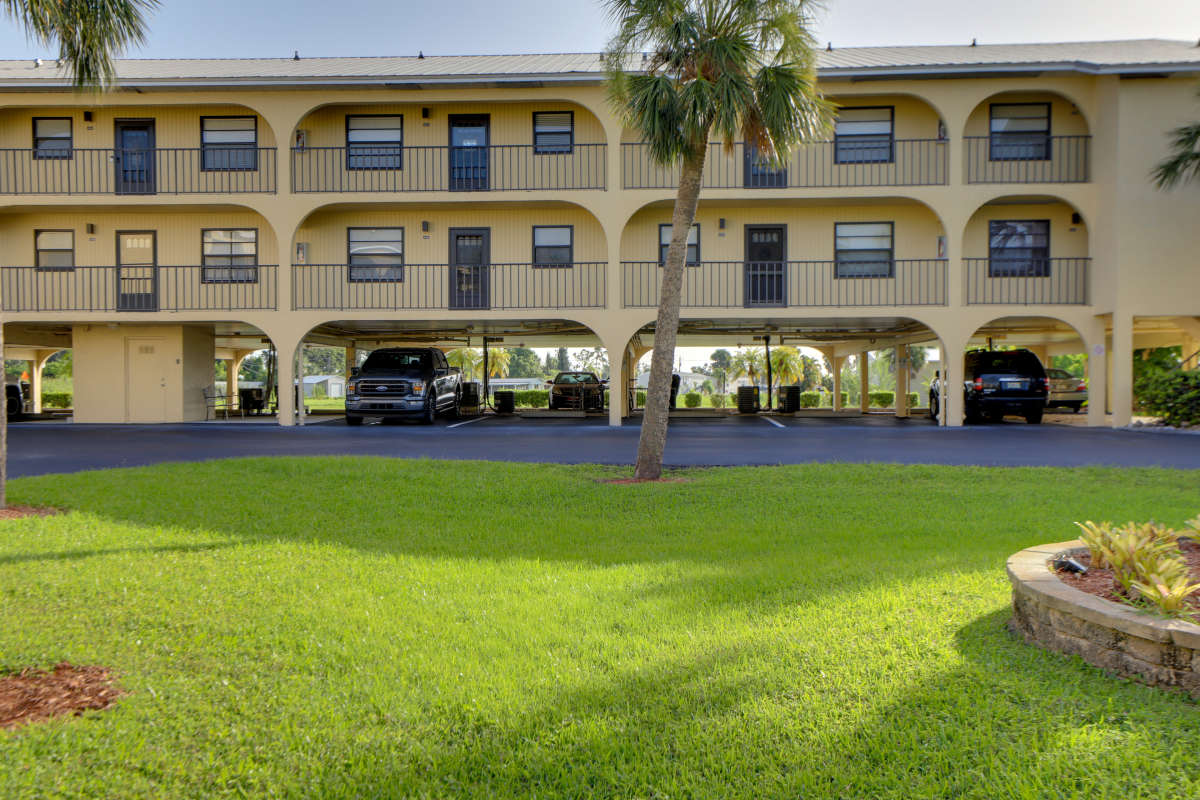 Port Charlotte Vacation Condo Two Bedrooms Gulf Views