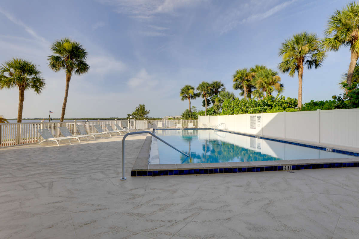 Port Charlotte Vacation Condo Two Bedrooms Gulf Views