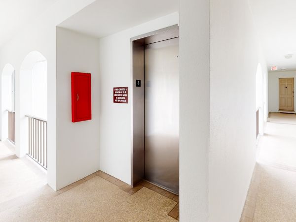 Gulf Front Bellair Vacation Condo Two Bedroom