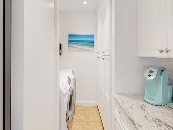 Gulf Front Bellair Vacation Condo Two Bedroom