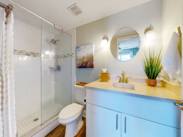 Redington Beach Two Bedroom Stunning Coastal Vacation Rental