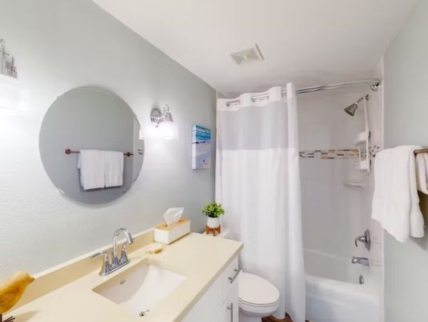 Redington Beach Two Bedroom Stunning Coastal Vacation Rental