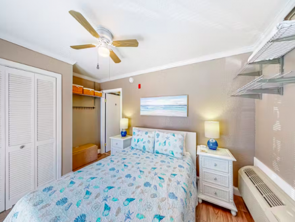 1 Bedroom Condo located in Redington Beach