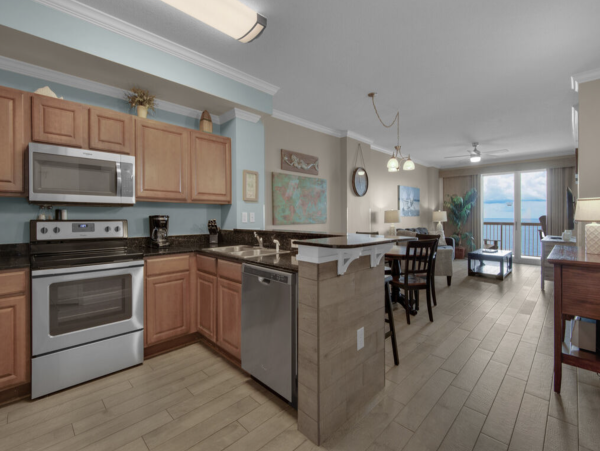 Panama City Beach Full Condo Beachfront & Pool