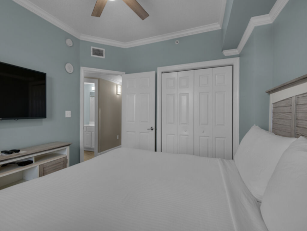 Panama City Beach Full Condo Beachfront & Pool
