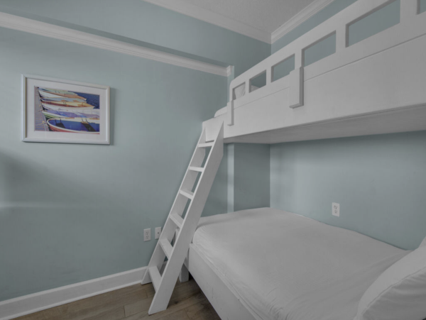Panama City Beach Full Condo Beachfront & Pool
