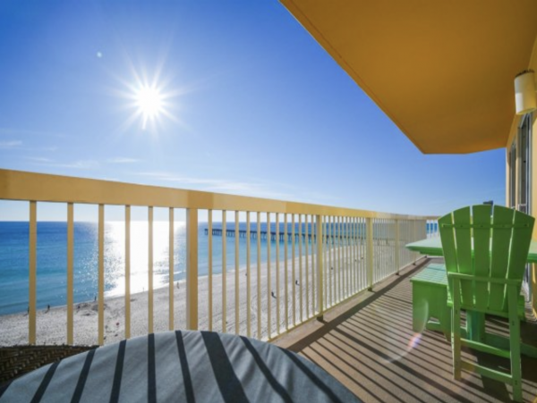 Beachfront Delight with Wow Views!