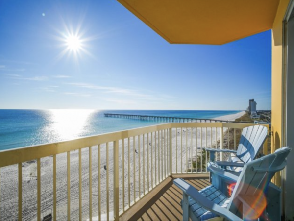 Beachfront Delight with Wow Views!