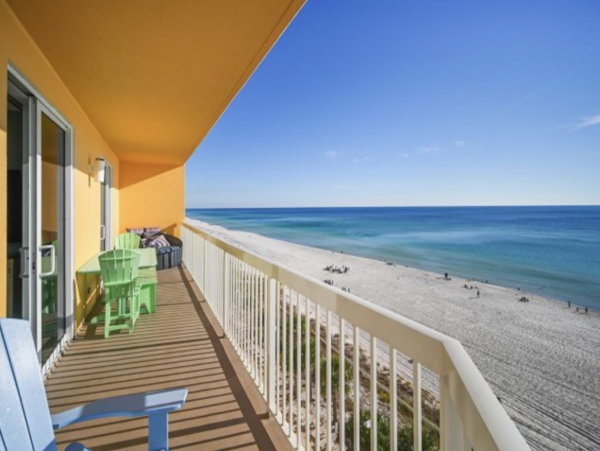 Beachfront Delight with Wow Views!