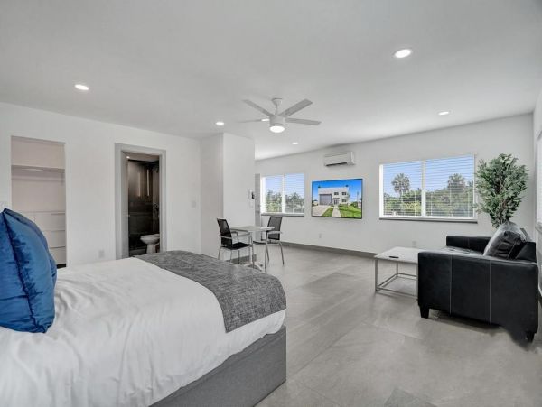 Deerfield Beach Vacation Home Four Bedroom