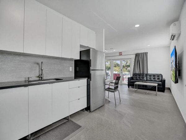 Deerfield Beach Vacation Home Four Bedroom