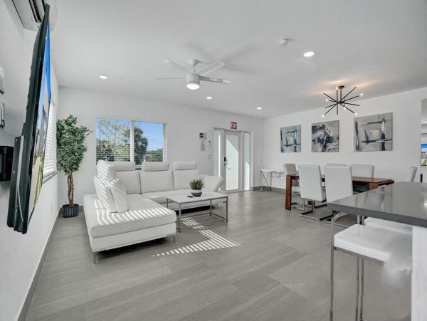 Deerfield Beach Vacation Home Four Bedroom