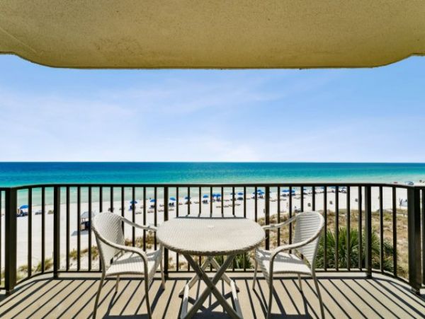 Luxurious Three Bedroom Condo with Full Ocean Views
