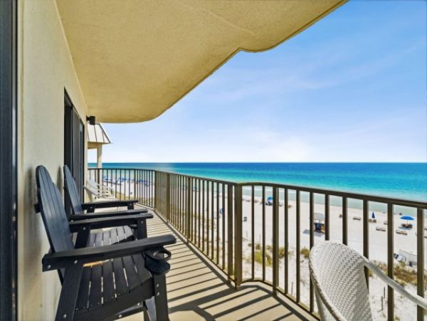 Luxurious Three Bedroom Condo with Full Ocean Views