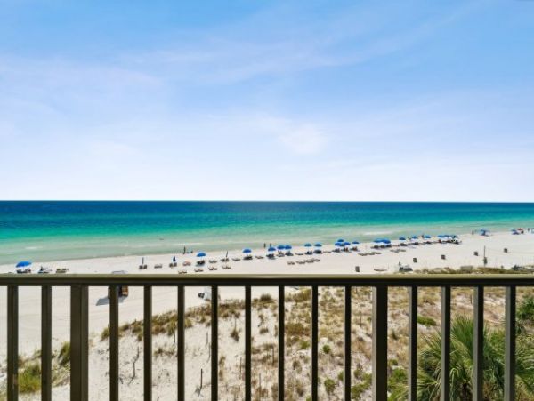 Luxurious Three Bedroom Condo with Full Ocean Views