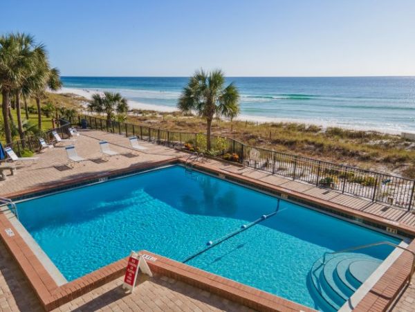Luxurious Three Bedroom Condo with Full Ocean Views