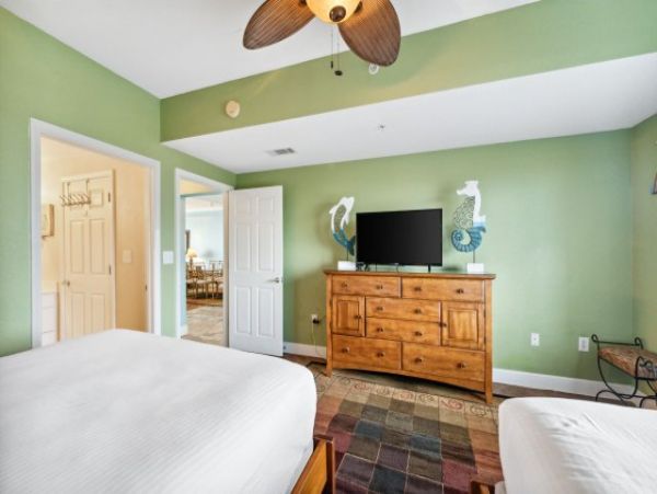 Panama Beach City Beachfront 2 Bedroom Condo