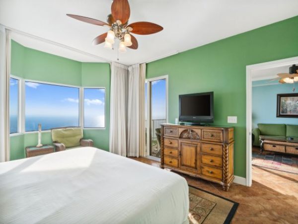 Panama Beach City Beachfront 2 Bedroom Condo