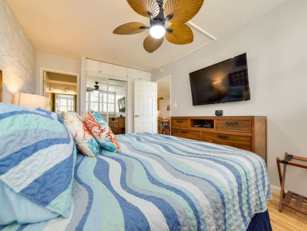 Coastal Comfort Steps from the Sand - 2 Bedroom Retreat in Kihei