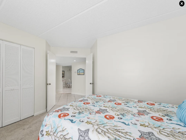 St Augustine Three Bedroom Retreat Short Walk to Beach