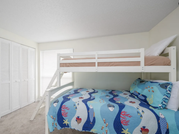 St Augustine Three Bedroom Retreat Short Walk to Beach