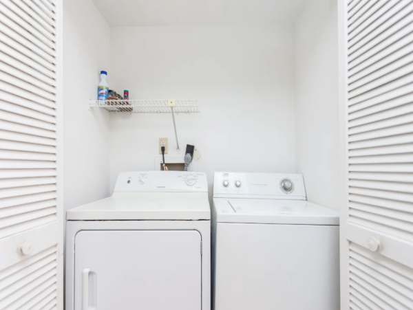 St Augustine Three Bedroom Retreat Short Walk to Beach