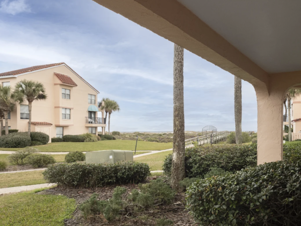St Augustine Three Bedroom Retreat Short Walk to Beach