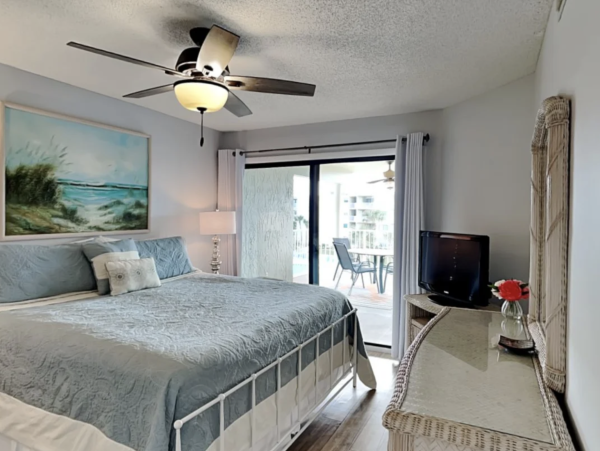 St Augustine Three Bedroom Beachfront Condo Sleeps Six