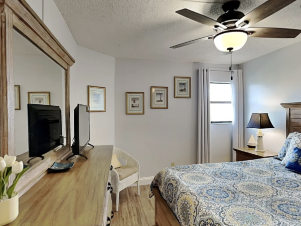 St Augustine Three Bedroom Beachfront Condo Sleeps Six