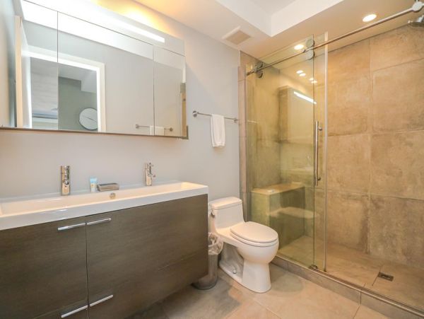 Elegant Oceanfront Condo with Panoramic Views and Upscale Comfort