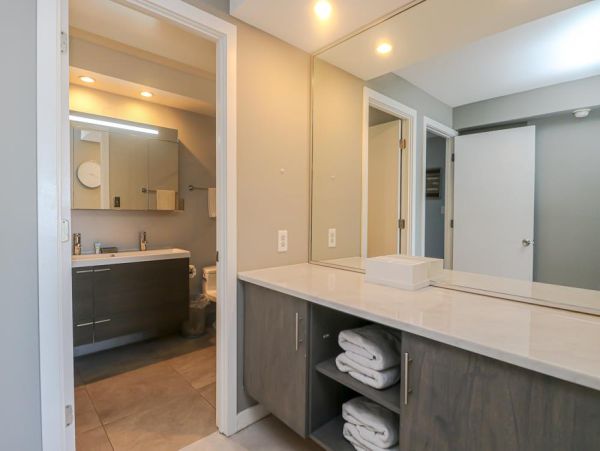 Elegant Oceanfront Condo with Panoramic Views and Upscale Comfort
