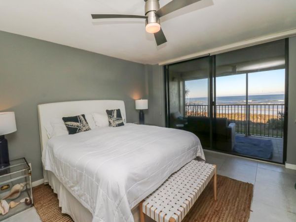Elegant Oceanfront Condo with Panoramic Views and Upscale Comfort
