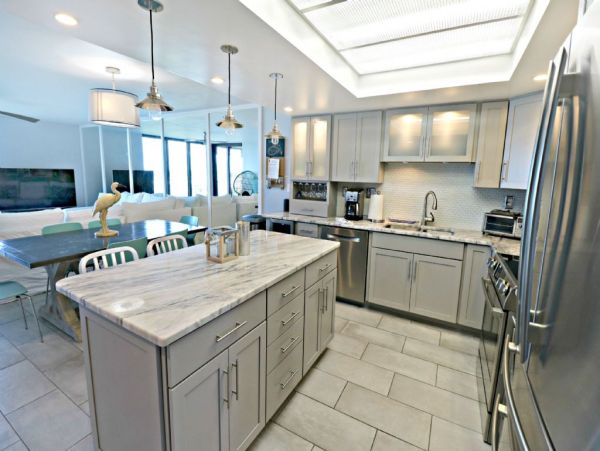 Elegant Oceanfront Condo with Panoramic Views and Upscale Comfort