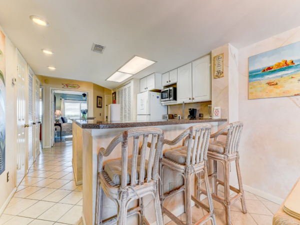 Full Ocean Views from this Lovely Vacation Condo