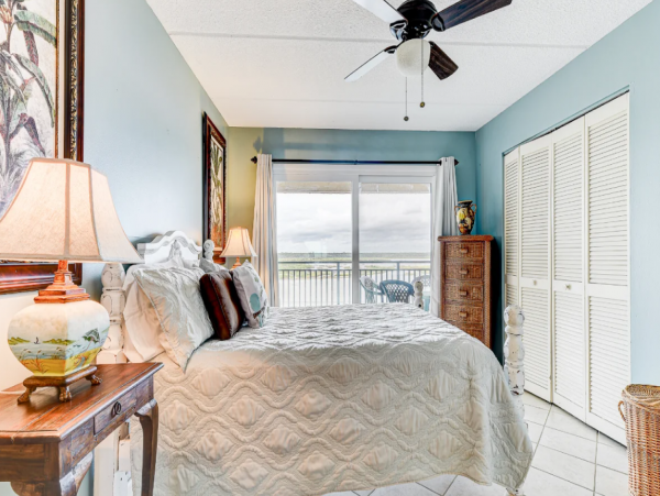 Full Ocean Views from this Lovely Vacation Condo