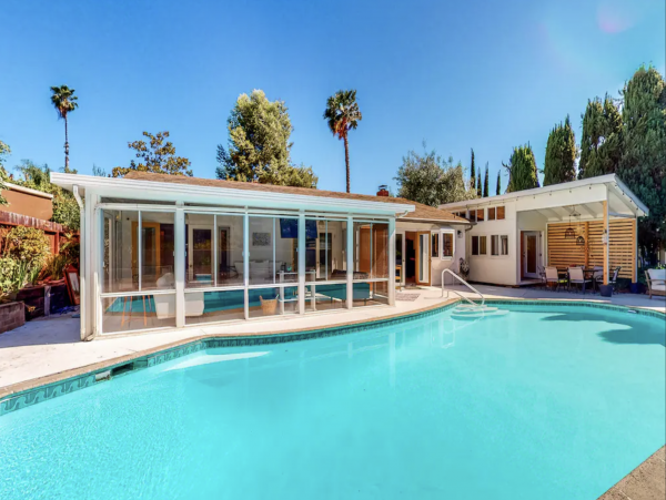 California Sunshine Home Wonderful Pool