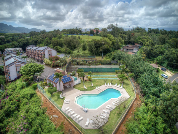 Kauai 2 Bedroom Condo Sleeps 4 Garden View Short Walk to Beach