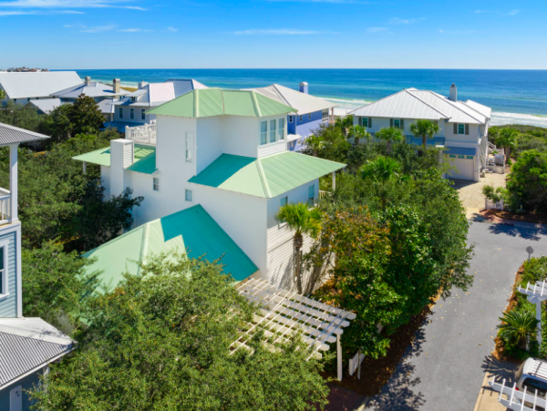 Spacious five bedroom home with close access to the beach