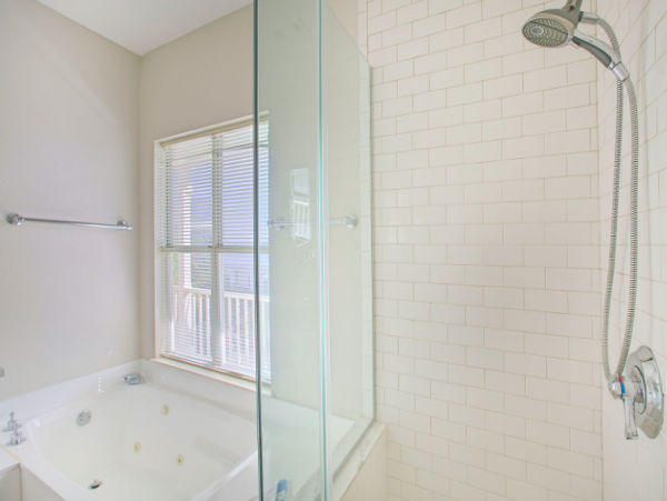 Spacious five bedroom home with close access to the beach
