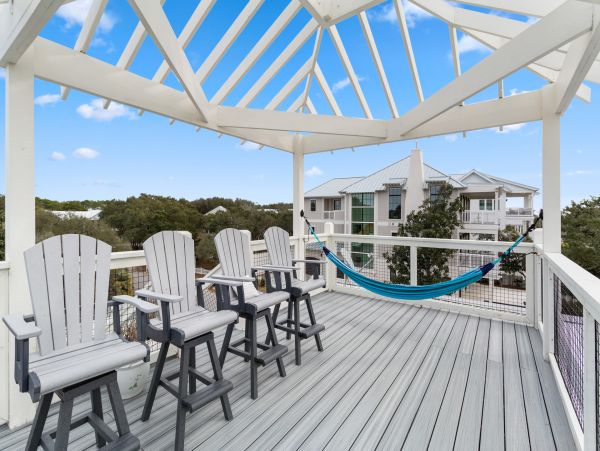 Luxury Three Bedroom Vacation Rental in Secrest Beach with Private Pool