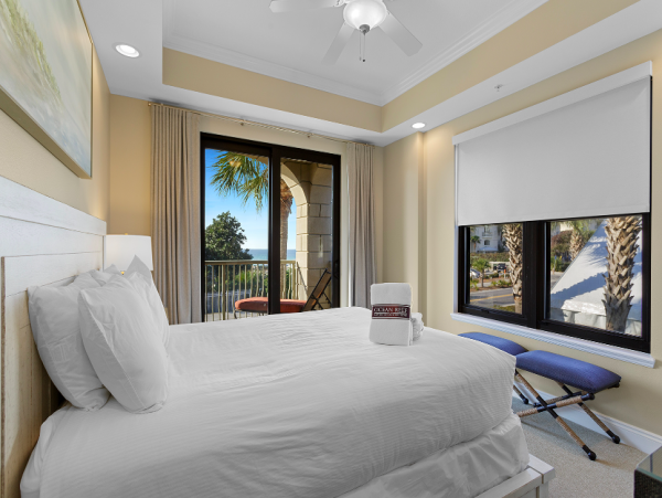 Luxurious Beachfront Retreat on Scenic 30A