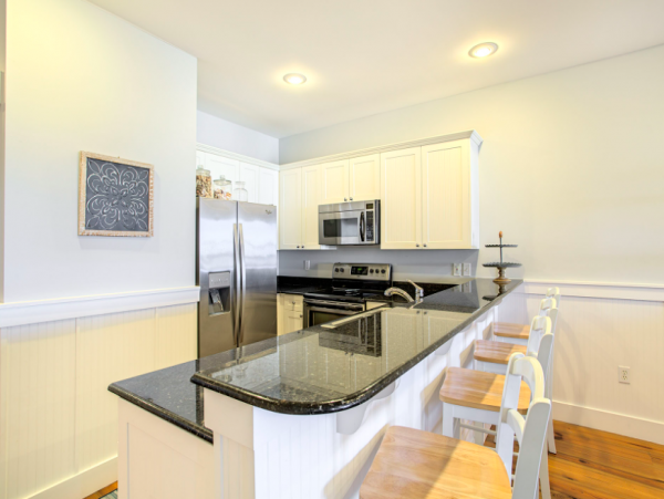 Three Bedroom Rental easy walk to the beach