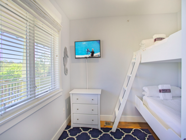 Three Bedroom Rental easy walk to the beach