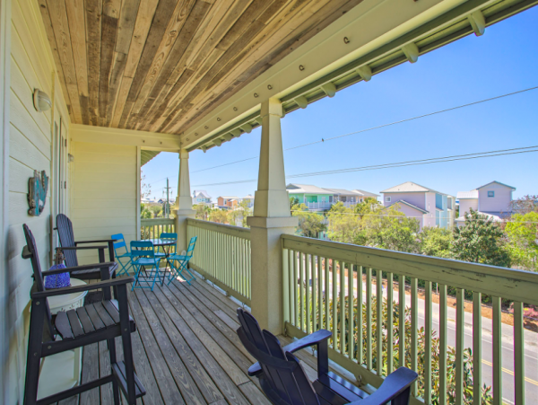 Three Bedroom Rental easy walk to the beach