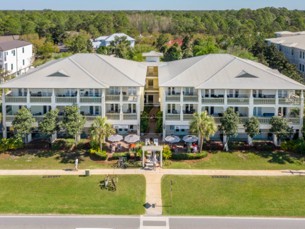 Three Bedroom Rental easy walk to the beach